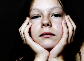 Imagen de la cara de un/a joven
